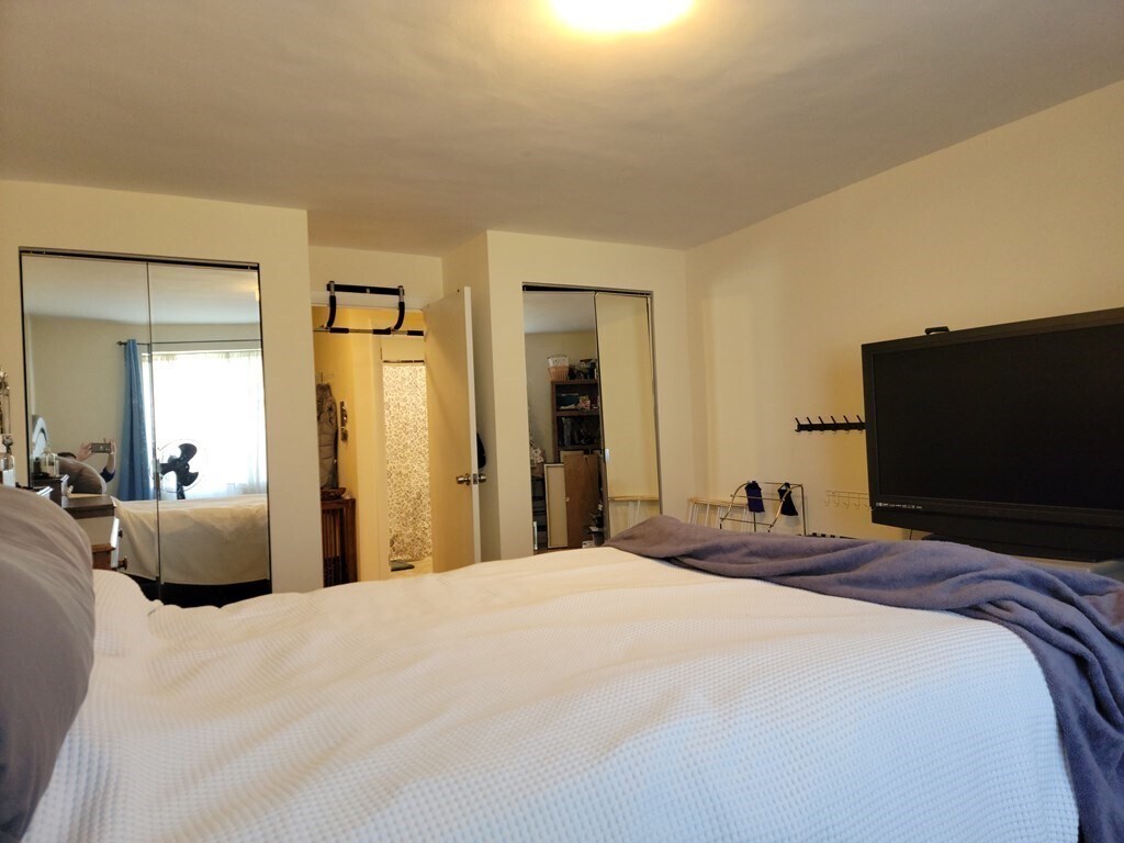 Building Photo - 50 Green St