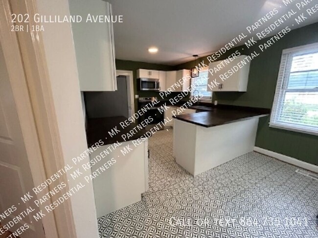 Building Photo - 202 Gilliland Ave
