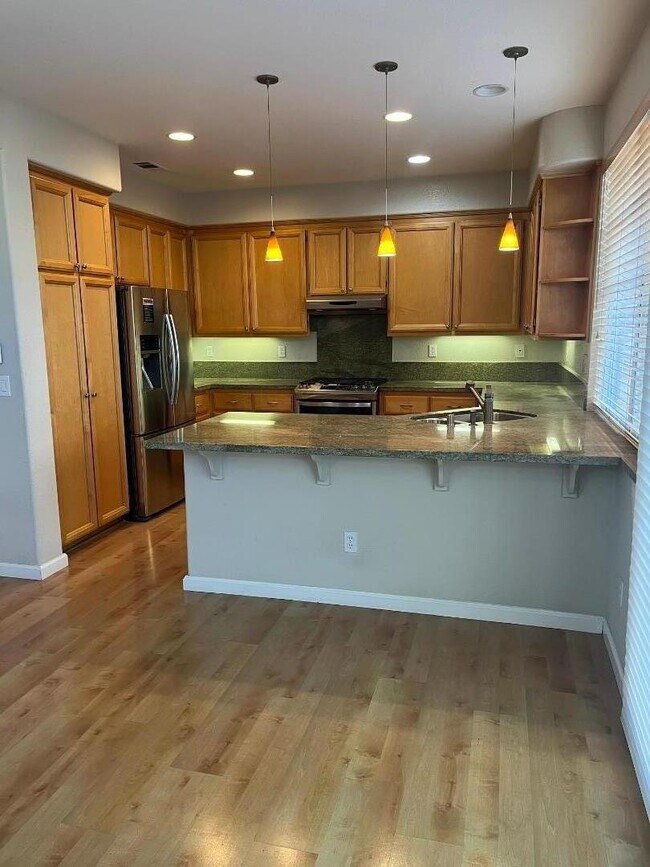 Building Photo - 505 Osprey Dr