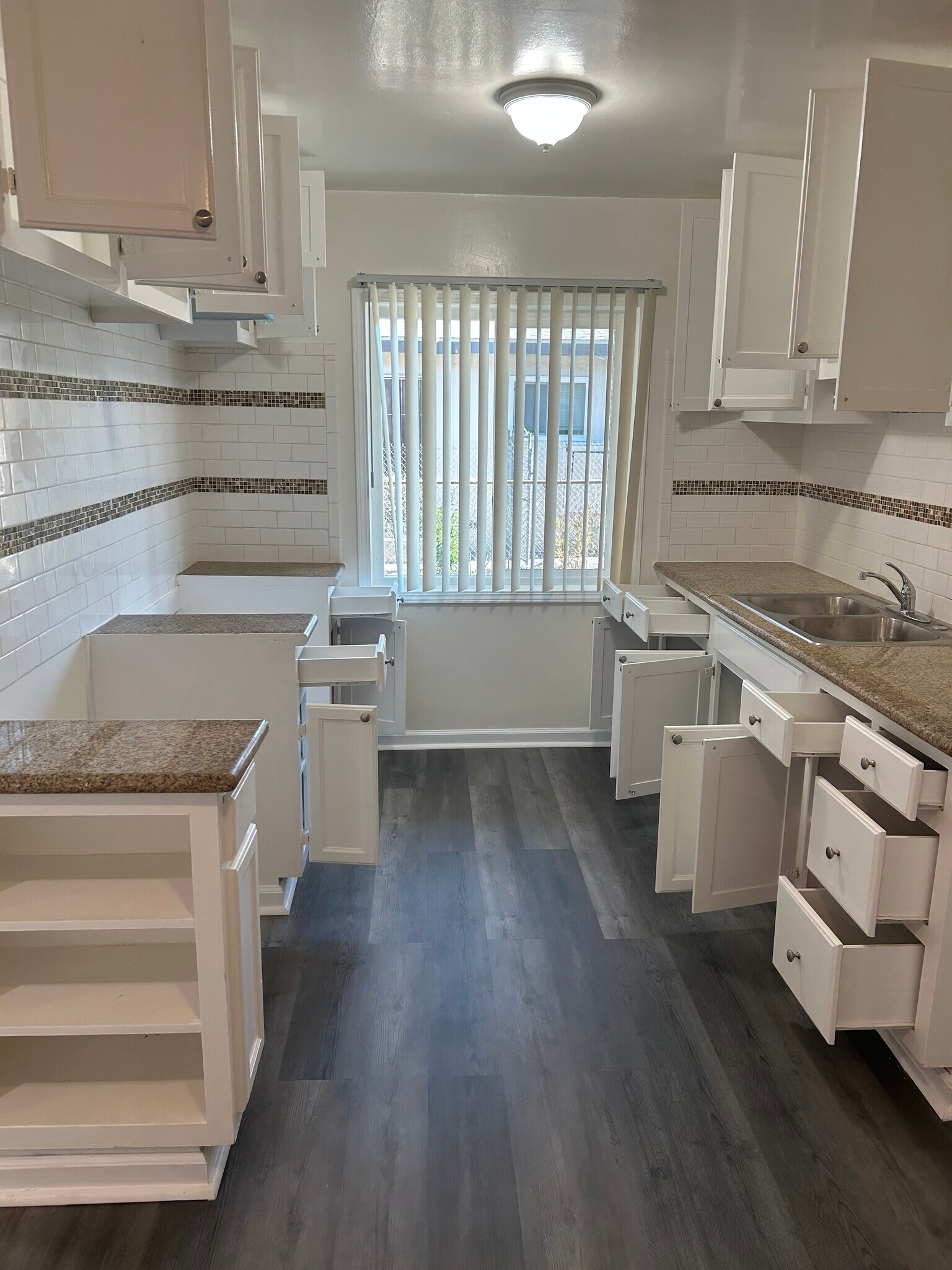 Building Photo - 6859 Coldwater Canyon Ave