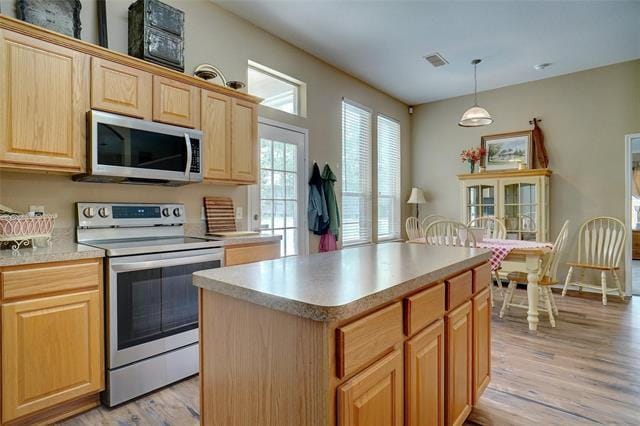 Building Photo - 800 Chrissy Creek Ln