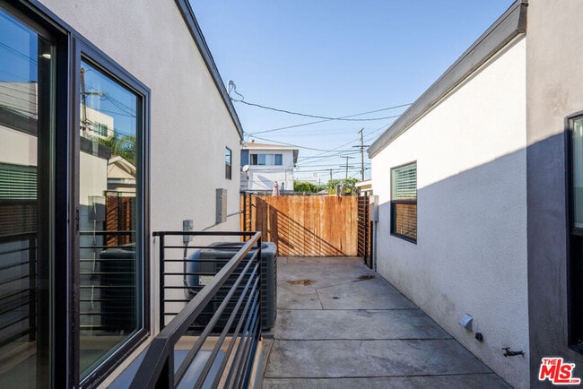 Building Photo - 5461 Geer Ave