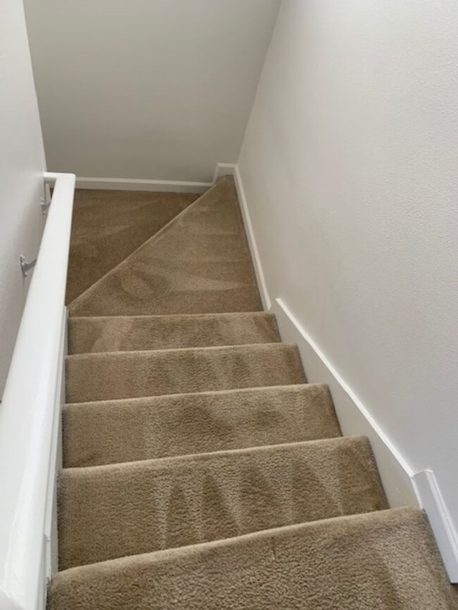 Building Photo - Condo for rent