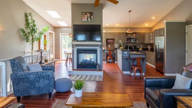 Building Photo - 757 Limerick Rd