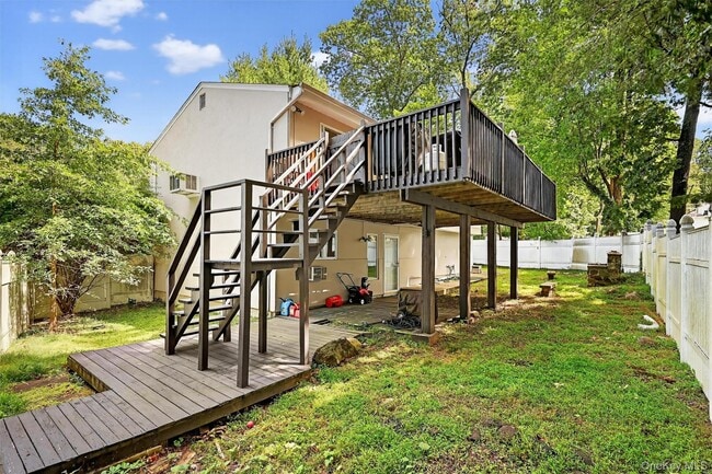 Building Photo - 731 Manette Ln