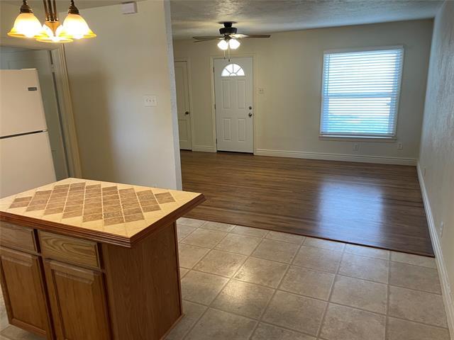 Building Photo - 2430 Dunloe Dr