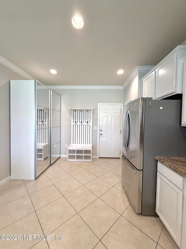 Building Photo - 13527 Montecito Pl