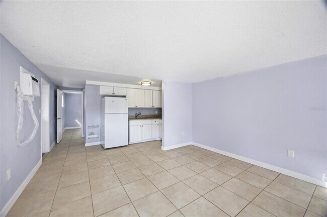 Building Photo - 1302 Morris Park