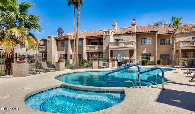 Building Photo - 930 N Mesa Dr