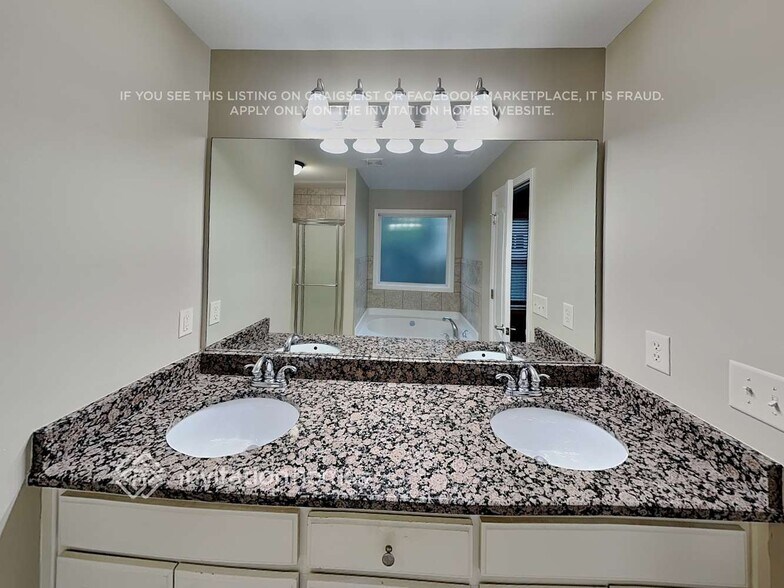 Building Photo - 3667 Vine Springs Ter