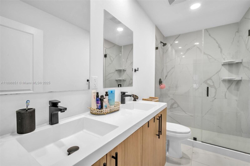 Building Photo - 1337 NW 3rd St