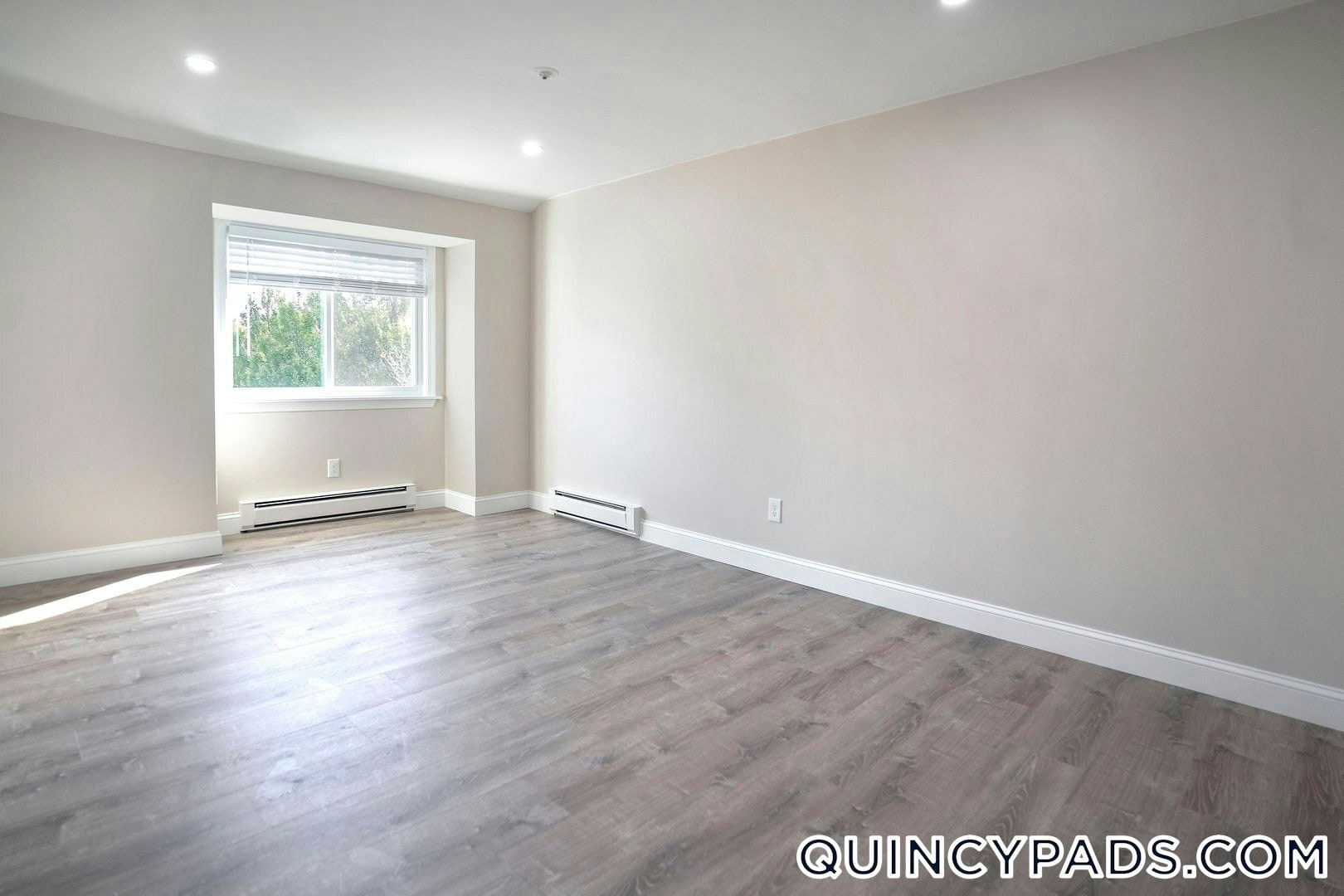 Building Photo - 63 Presidential Dr