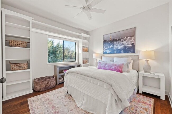 Building Photo - 1030 Daviot Dr