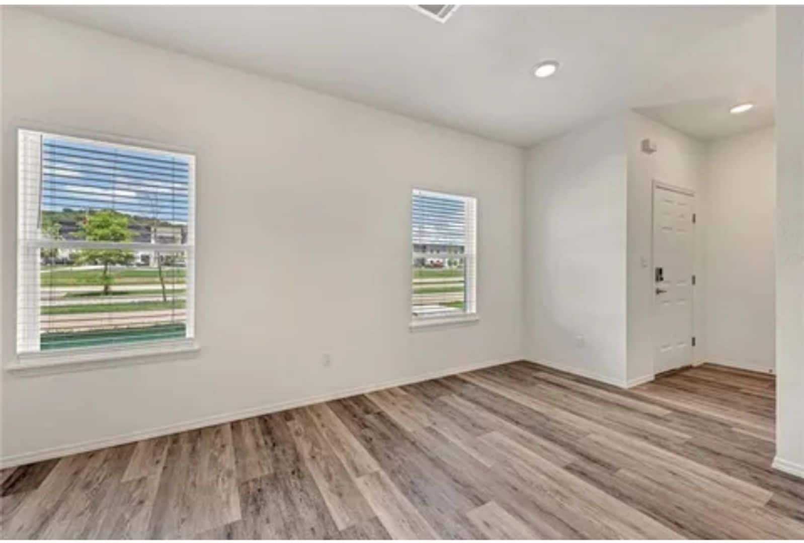 Building Photo - 929 S Amarillo Ave