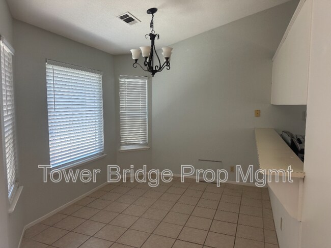 Building Photo - 1349 Chignahuapan Way