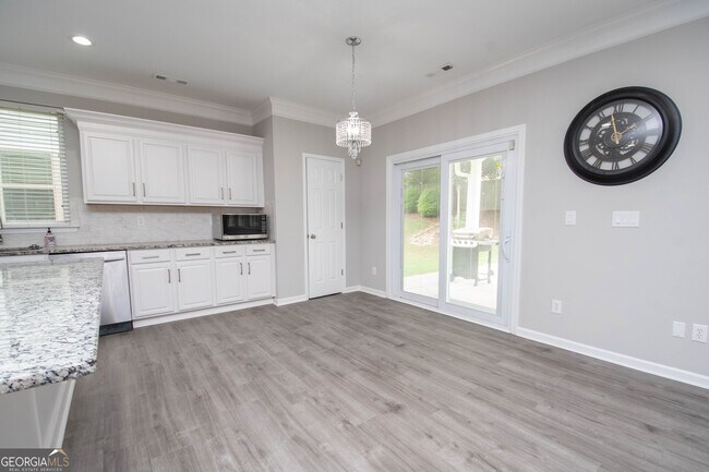 Building Photo - 179 Scenic Hills Dr
