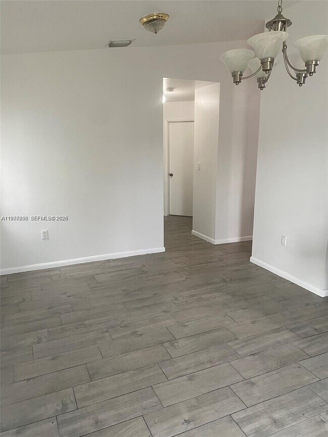 Building Photo - 15121 SW 106th Ave