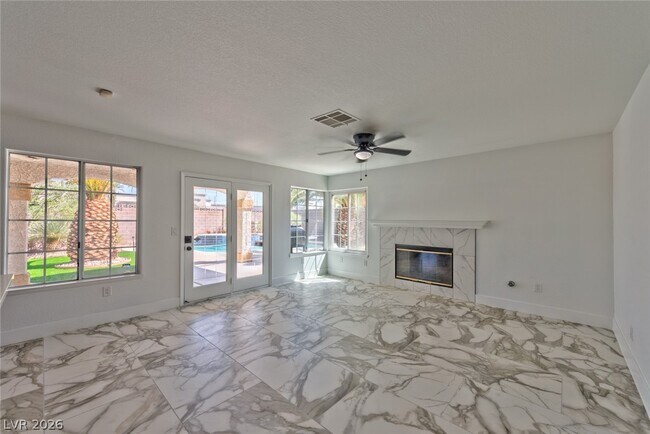 Building Photo - 800 Overview Dr