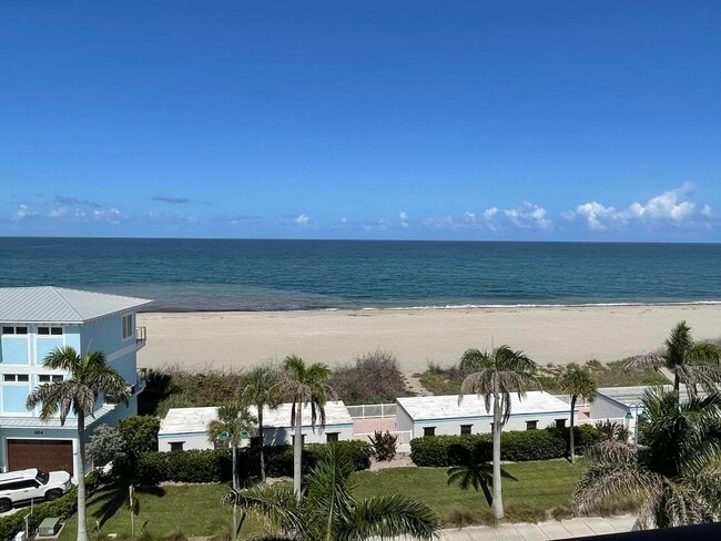 Building Photo - 355 S Ocean Dr