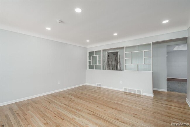 Building Photo - 13103 Iowa Dr