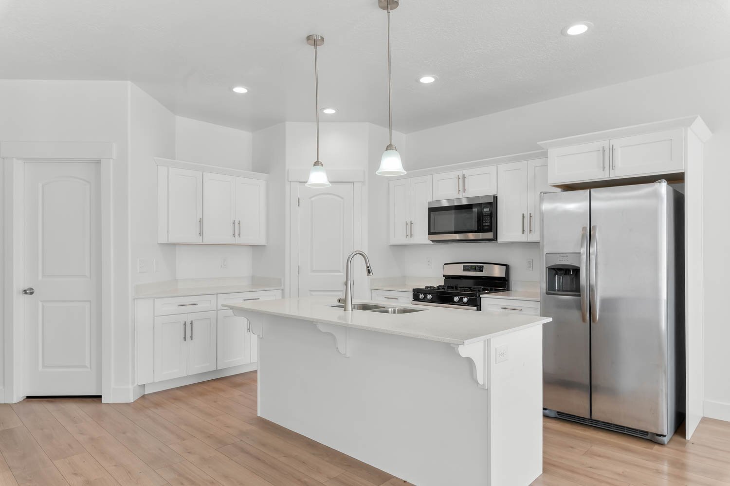 Building Photo - 16042 S Bodmin Way