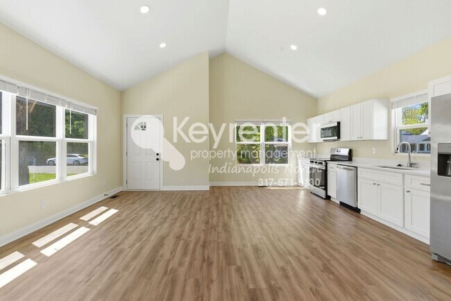 Building Photo - 4521 Norwaldo Ave