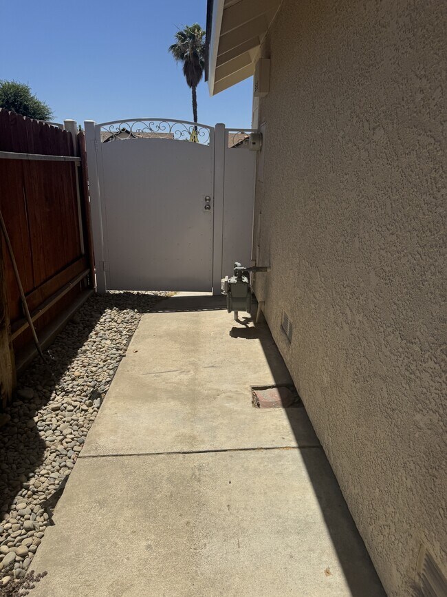 Building Photo - 5708 Canberra Ave