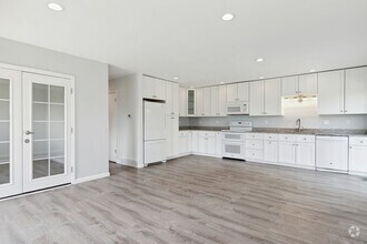 Building Photo - Beautifully Renovated 3bed / 2bath in PRIM...