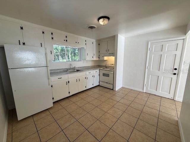 Building Photo - 2076 N Kepler Rd