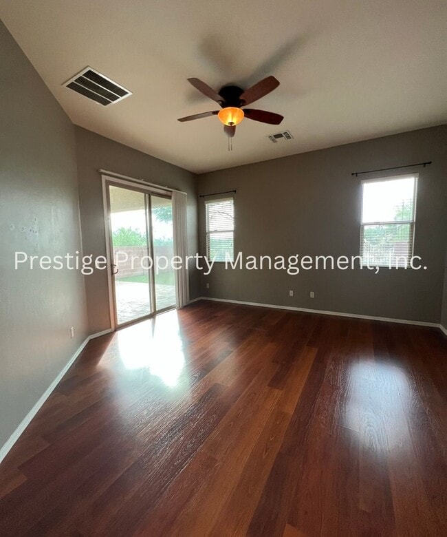Building Photo - Gorgeous 4/2 Dove Mountain Home!