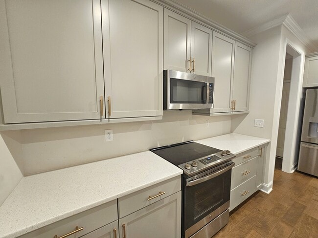 Building Photo - 9 Red Lion Rd