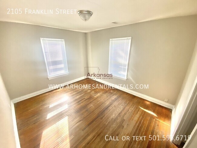 Building Photo - 2105 Franklin St