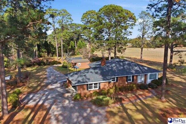 Building Photo - 2218 N Douglas St