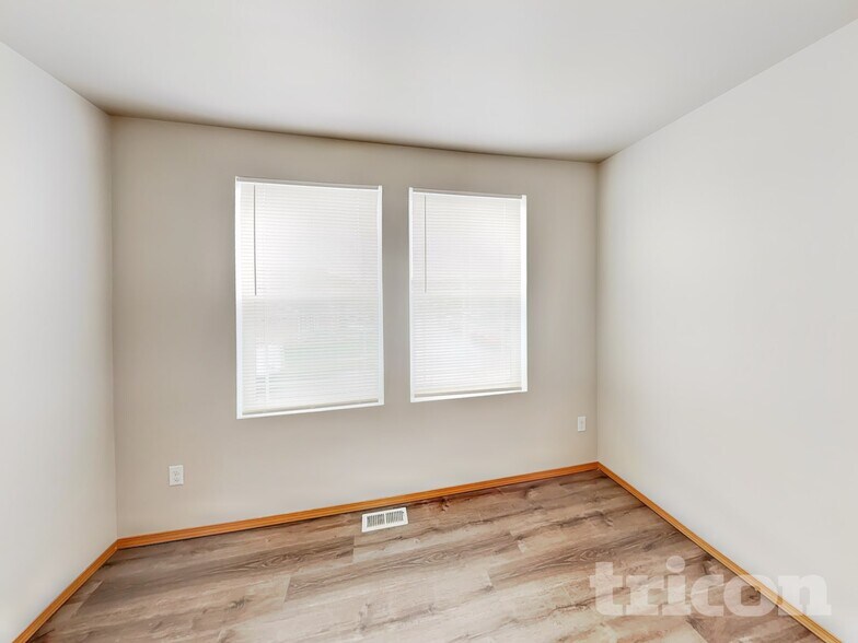 Building Photo - 6901 41st St E