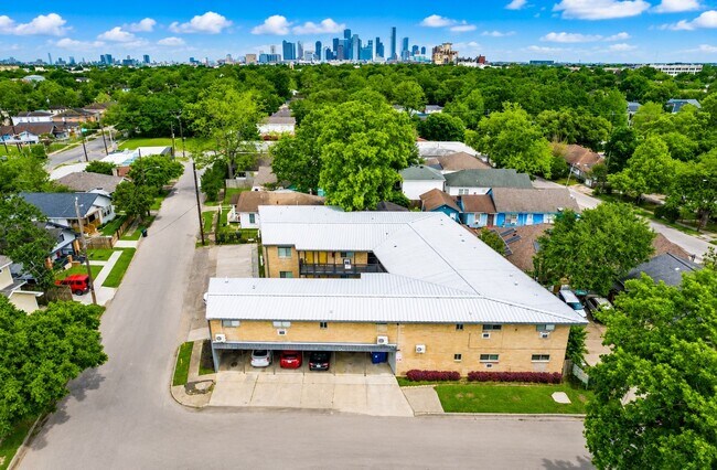 Building Photo - 4811 Oakland St
