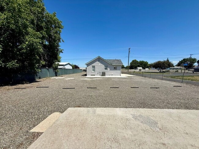 Building Photo - Charming 2-Bedroom Home with Patio, Storage & Plenty of Parking