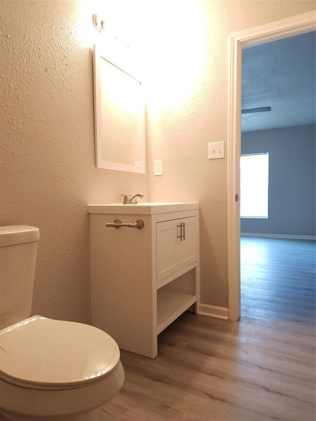 Building Photo - 6301 Anderson St