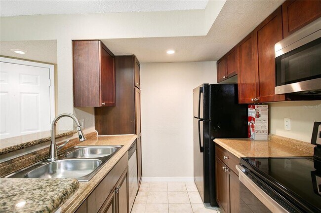 Building Photo - 5156 Conroy Rd