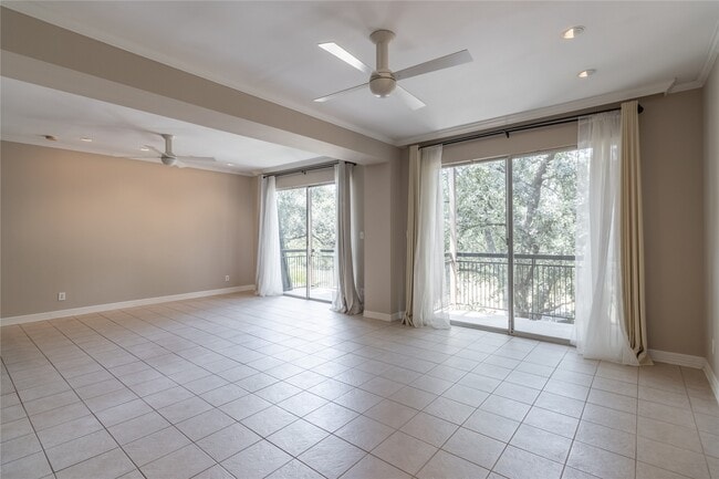 Building Photo - 4515 Briar Hollow Pl