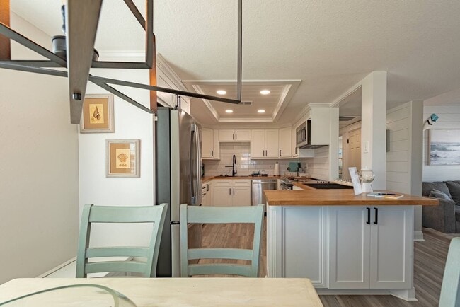 Building Photo - 1726 65th St