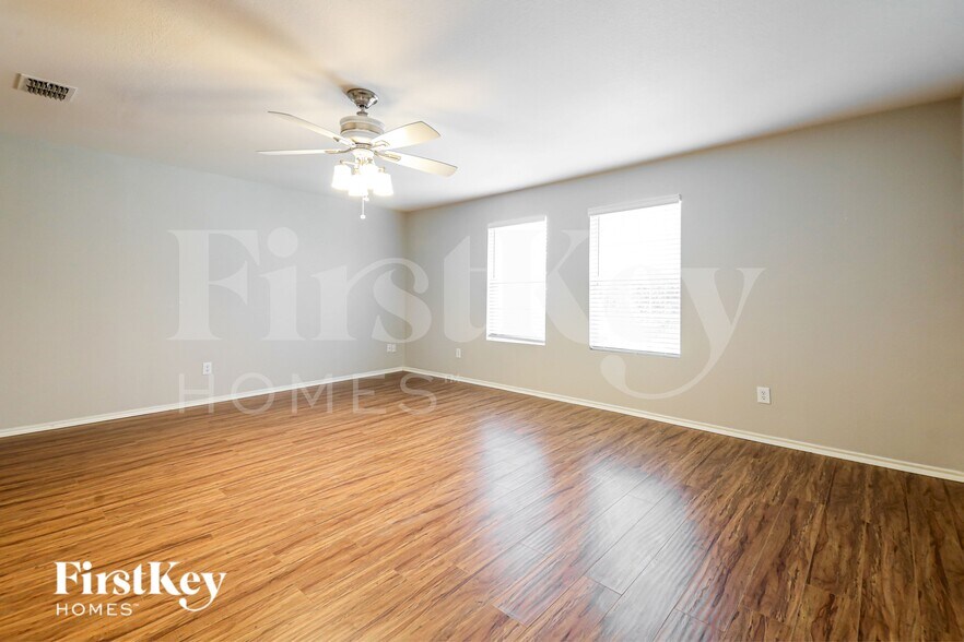 Building Photo - 2809 Spencer Cir