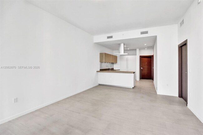 Building Photo - 1000 Brickell Plaza