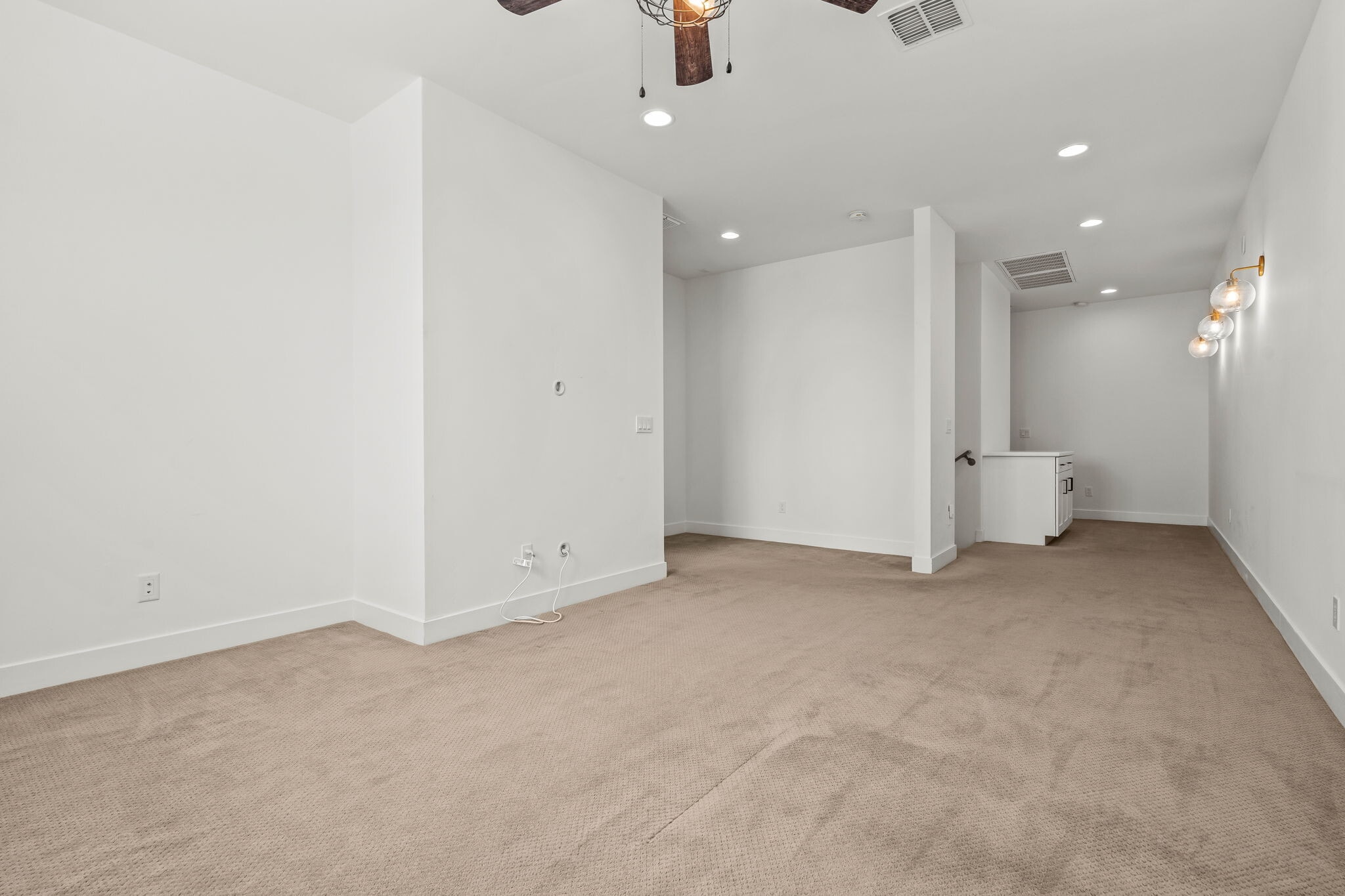 Bonus room - loft or study - 3200 N 39th St