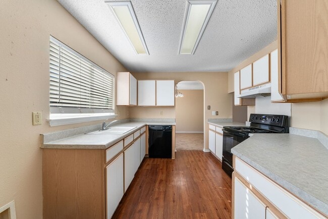Building Photo - 7038 Cole Creek Dr