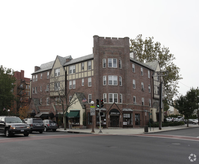 Primary Photo - 120-124 Pondfield Rd