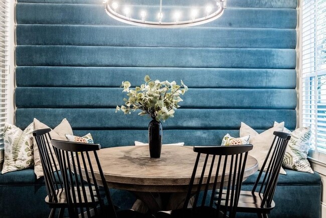 Building Photo - 470 Hamilton St SE