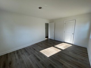 Building Photo - 72 Maplewood Ave