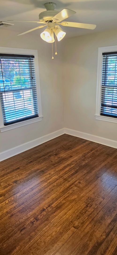 Building Photo - Cozy & Convenient 2 Bed, 1 Bath Home