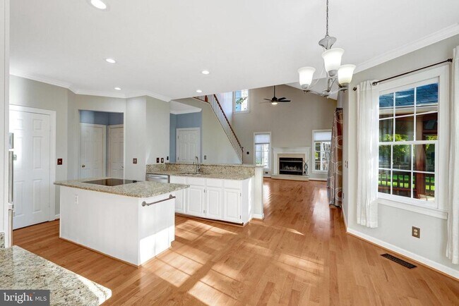 Building Photo - 47001 Smithwood Ct