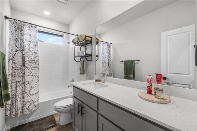 Building Photo - 2301 Shorthorn Dr